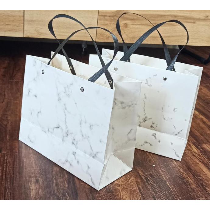 

Paper Bag Marmer / Kantong Tas Kertas / Paperbag Besar Marmer Gift