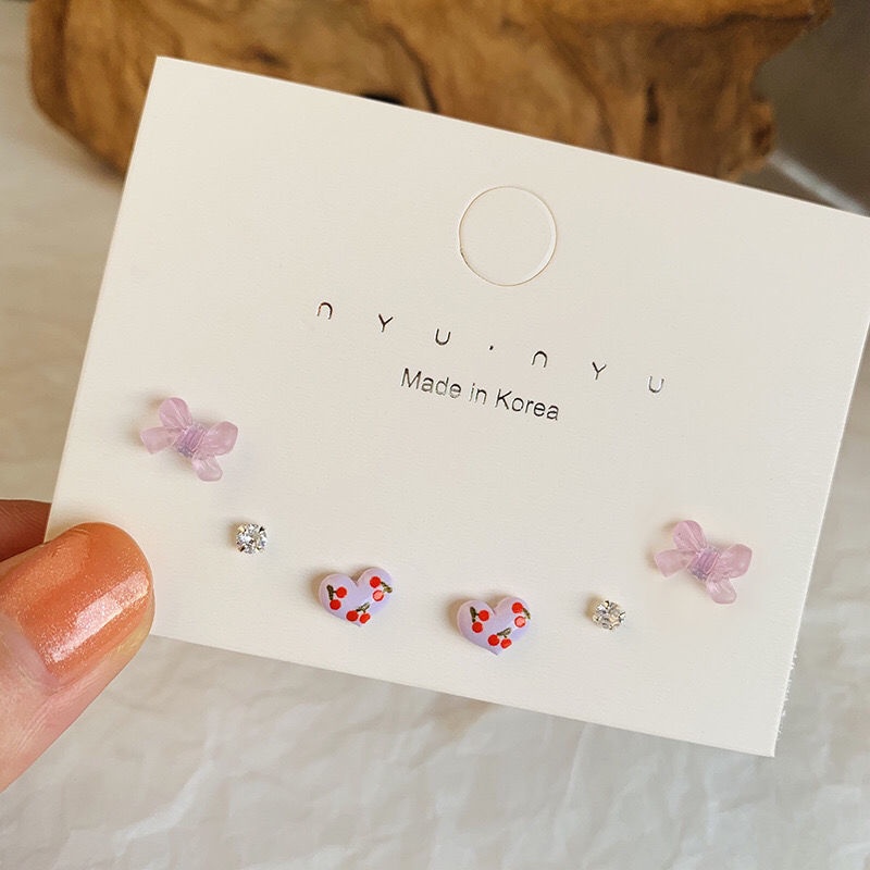 Hati yang lucu set anting-anting s perak jarum manis genit Cherry enam potong zirkon busur anting-an