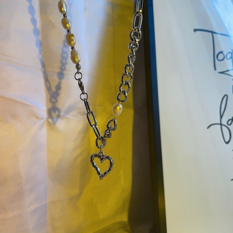 Kalung Rantai Klavikula Hias Liontin Mutiara Bentuk Hati Untuk Wanita