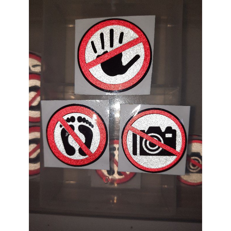 stiker cutting dilarang foto kaki tangan isi 3
