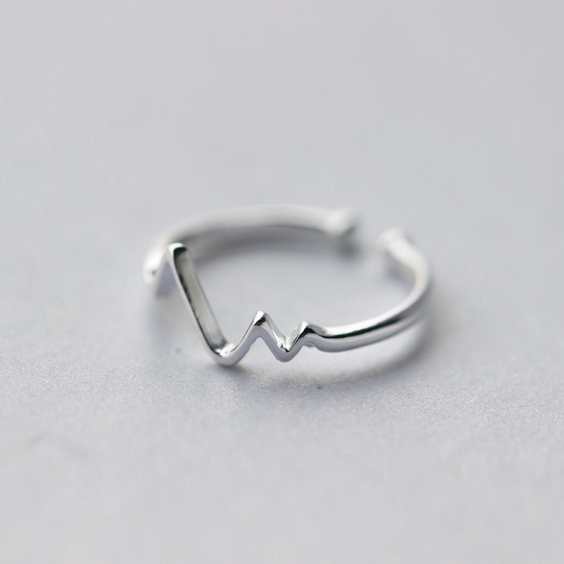 Cincin Jari Adjustable Desain Detak Jantung Warna Silver Gaya Korea Untuk Wanita