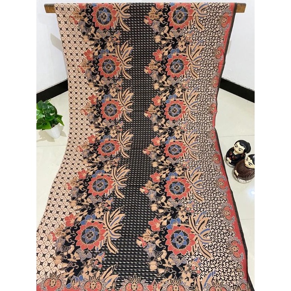 Kain Batik Solo sragenan motif bunga matahari
