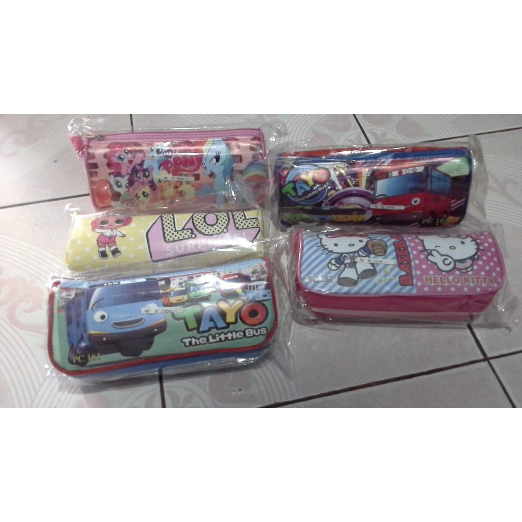 

Tempat pensil resleting