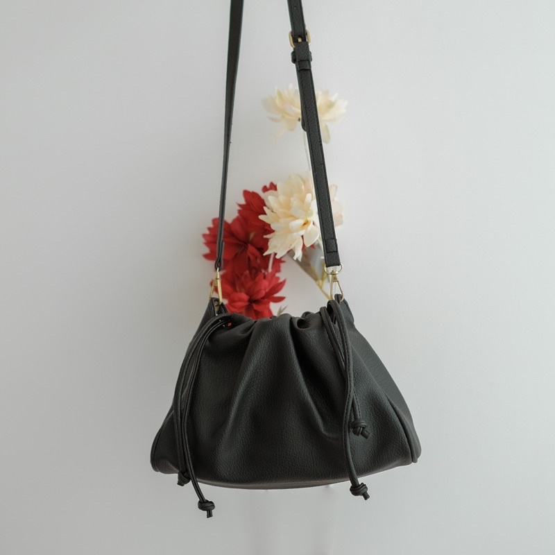 KOOZEE - DUMPLING BAG - SLING BAG - TAS SERUT WANITA