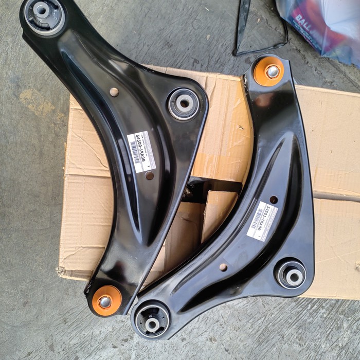 Lower arm nissan juke oem