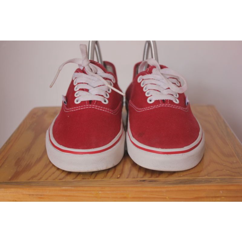 vans authentic  merah size 38,5