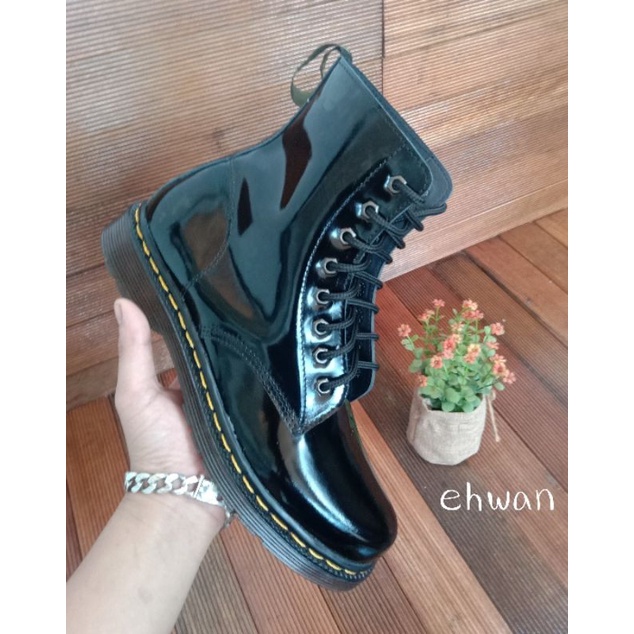 sepatu boot 8hole kulit sapi asli original ewhan mirip docmart