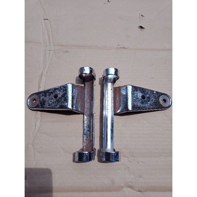 Pangkon kupingan lampu depan Yamaha RX king ori