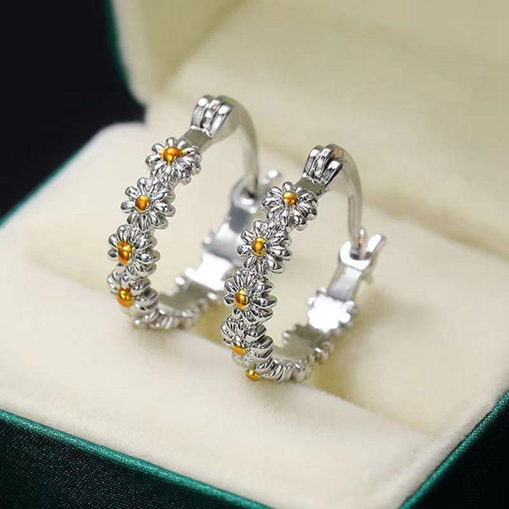 Anting LILY Daisy Aksesoris Fashion Untuk Wanita Gadis Perhiasan Hadiah Anting Kreatif