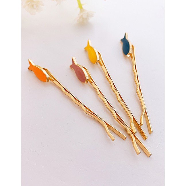 LRC Jepit Rambut Fashion Alloy Fish Hairpin F5610X