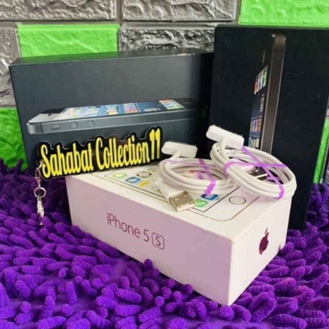 Kabel Charger iPhone 4 | 4s Original Bawaan HP