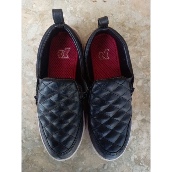 Preloved sepatu precise