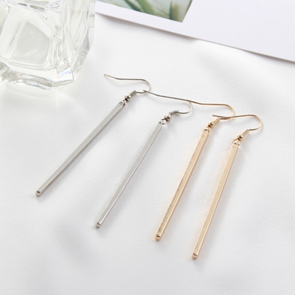 [Bayar Di Tempat] Paduan Korea sederhana Anting-anting panjang Strip Ear hook