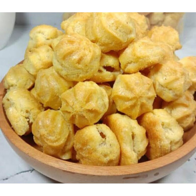 

kue soes kering