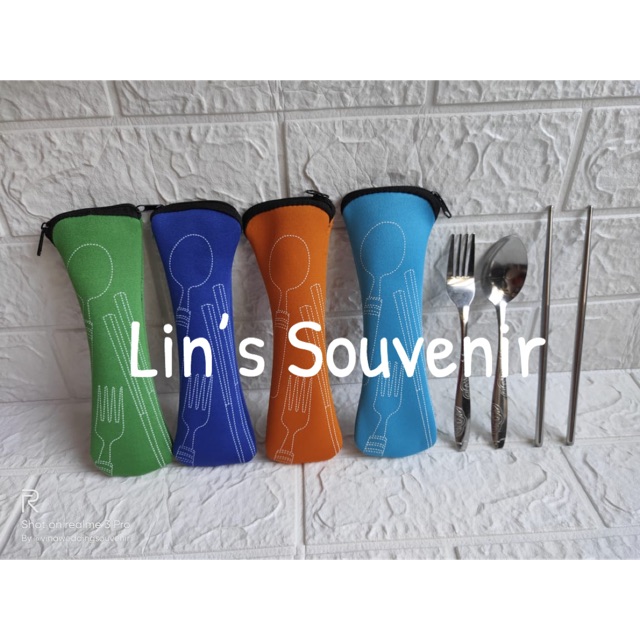 SOUVENIR SENDOK GARPU SUMPIT 1 SET POUCH