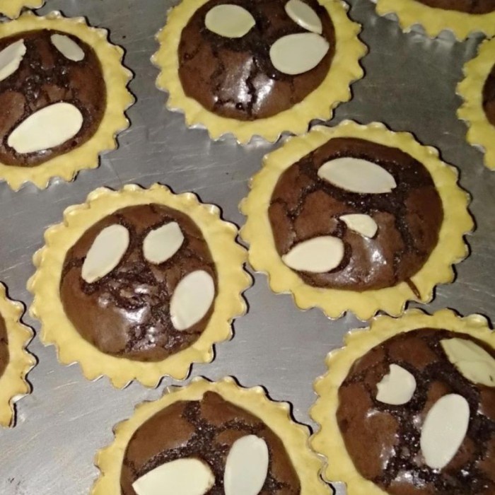 

susu 12 & pie extra isi butter brownies Pie