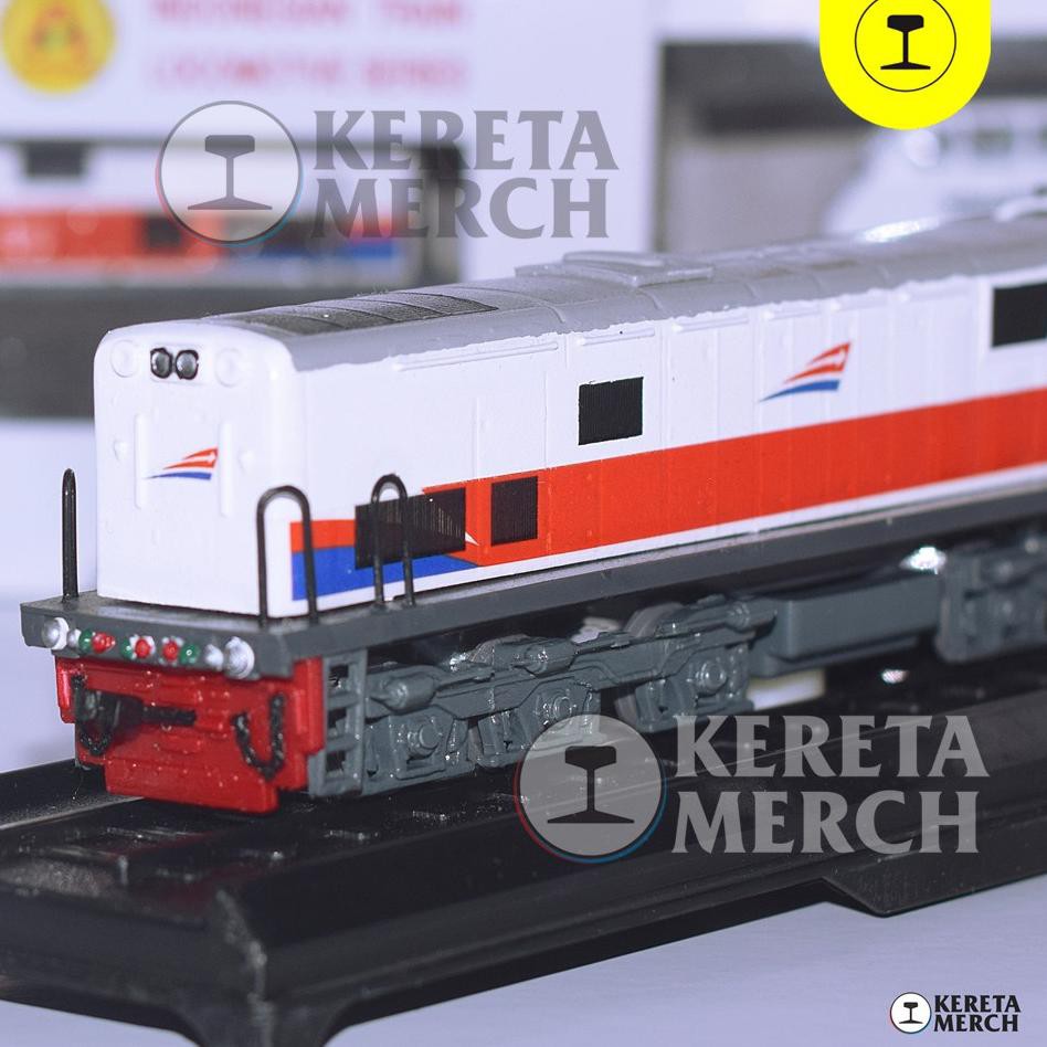 [T10 BB751] MINIATUR DIECAST DUMMY KERETA API INDONESIA LOKOMOTIF CC201 83 25 MEWAH  {CODE YM204}