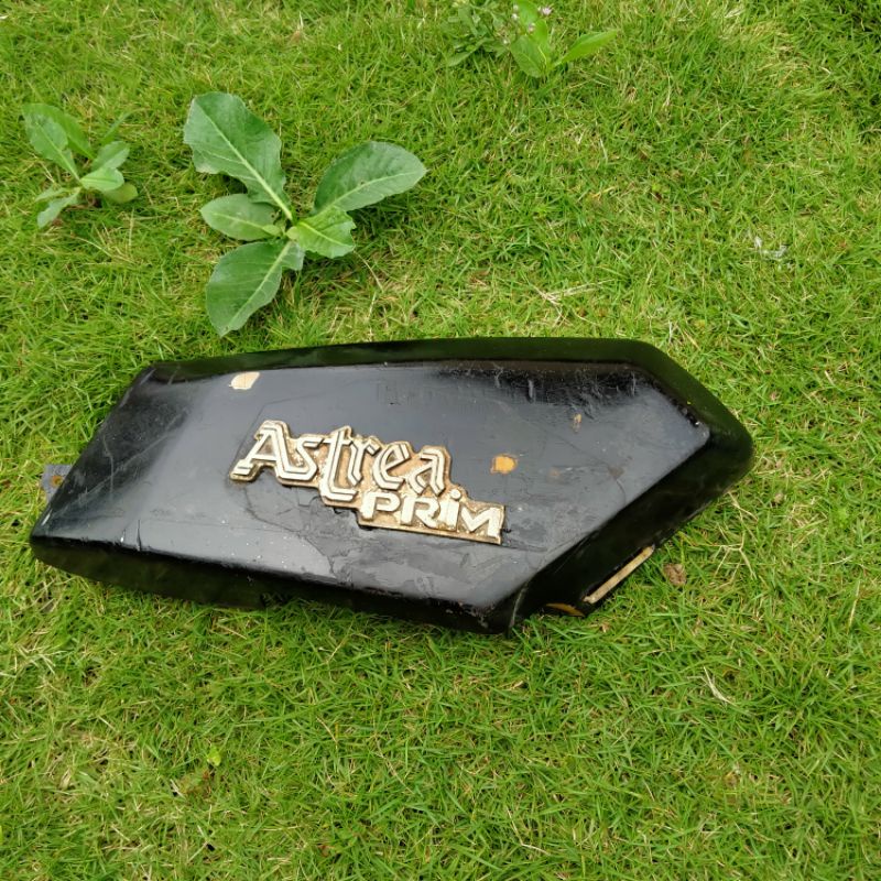 Cover body box aki prima tutup aki kiri Honda prima astrea prima set emblem original