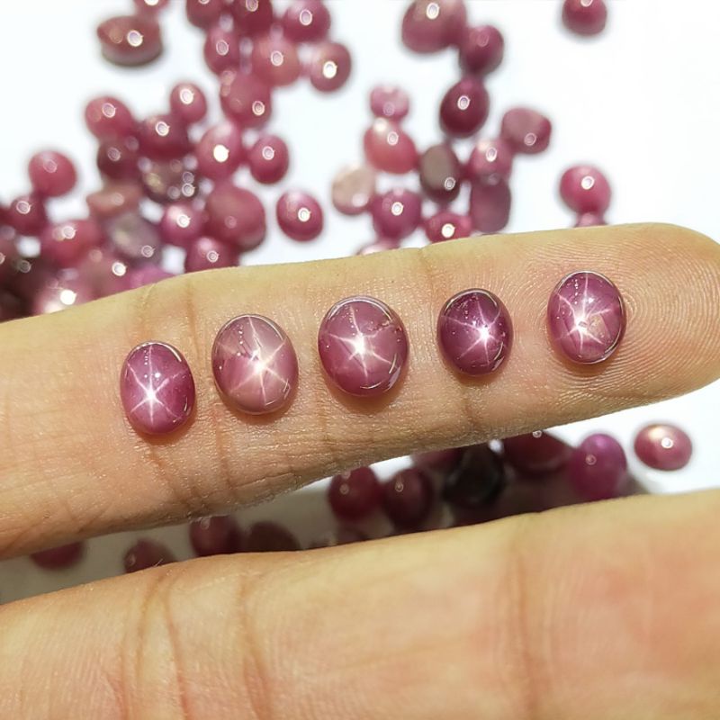 batu permata natural Ruby star