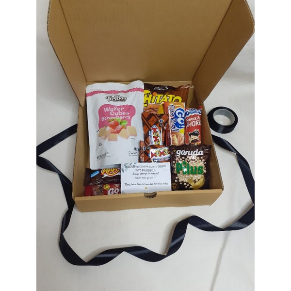 

Snack box custom, gift box, surprise box, hadiah wisuda, hadiah ulangtahun