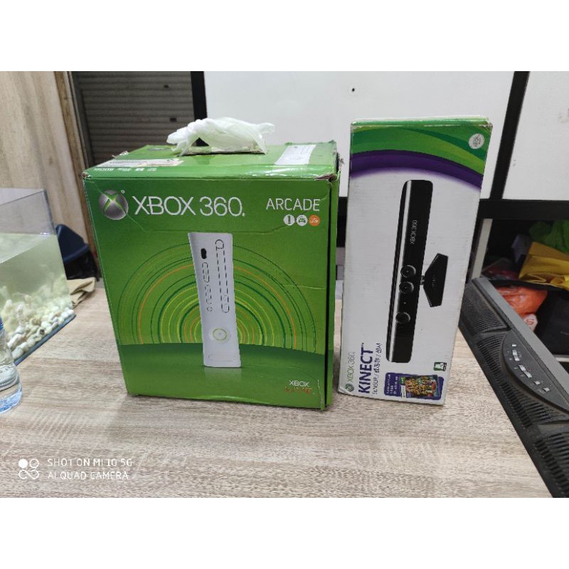 XBOX 360 Plus Kinect