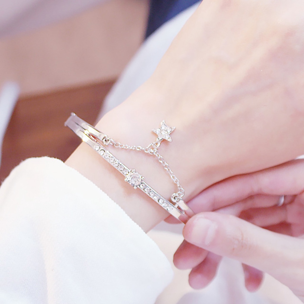 Hu Hu Hu Hu Hu Alat Bantu Pasang Kacamata♡ Gelang Tangan Wanita Desain Bintang Hias Berlian Imitasi Untuk Pesta