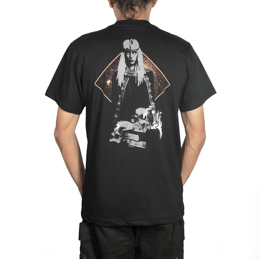 Heretic - T-shirt - Witch 001