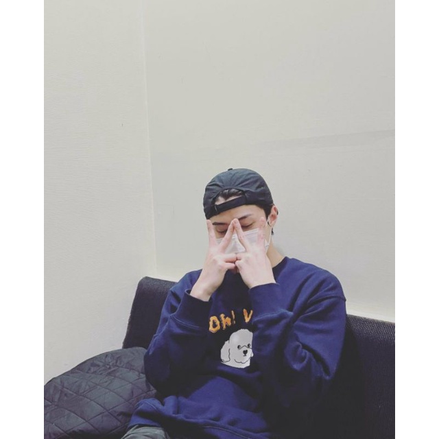 SPAO x EXO SEHUN - OH VIVI SWEATSHIRT