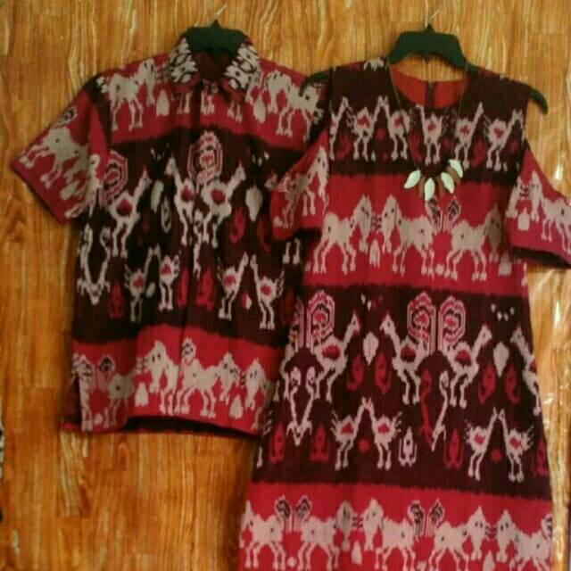 Couple tenun sumba modern