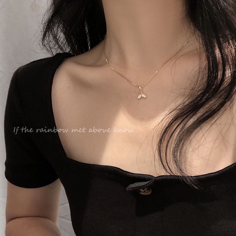 Kalung Rantai Liontin Ekor Mermaid Bahan Titanium Steel Warna Emas Untuk Wanita