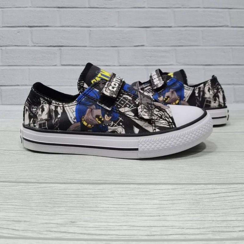 Sepatu kids anak converse karakter perekat low