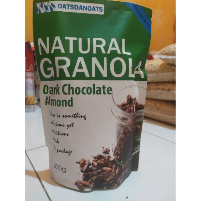 

Natural granola dark chocolate almond 500g