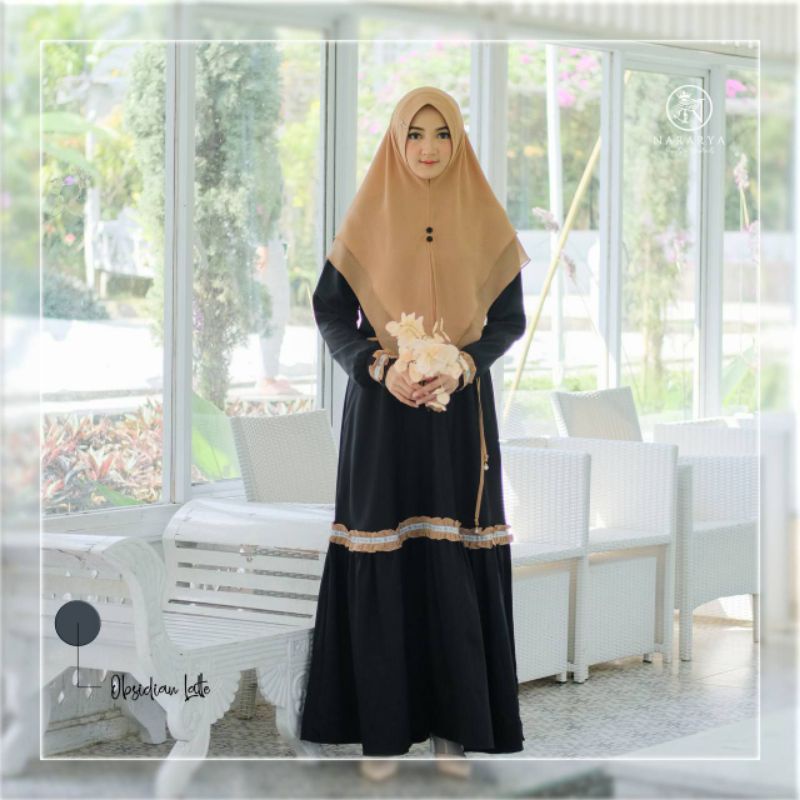 Chaiza dress by Nararya