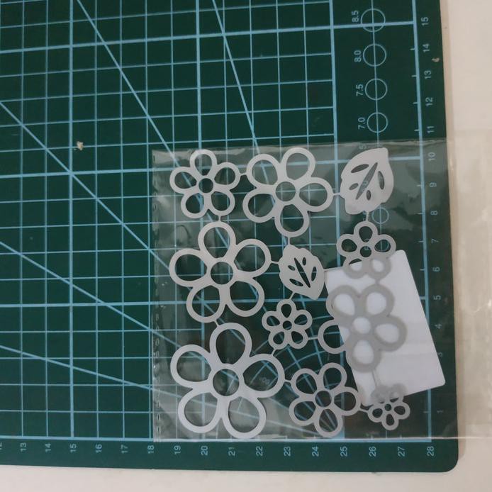 

Ready - Metal Paper Cutting Dies - Flowers Utk Cards, Scrapbook