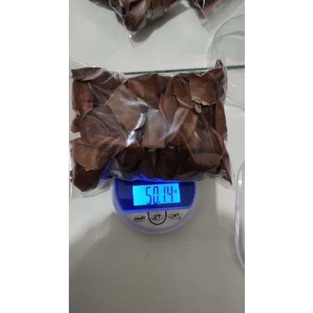 

Biji Mahoni 50gram Natural