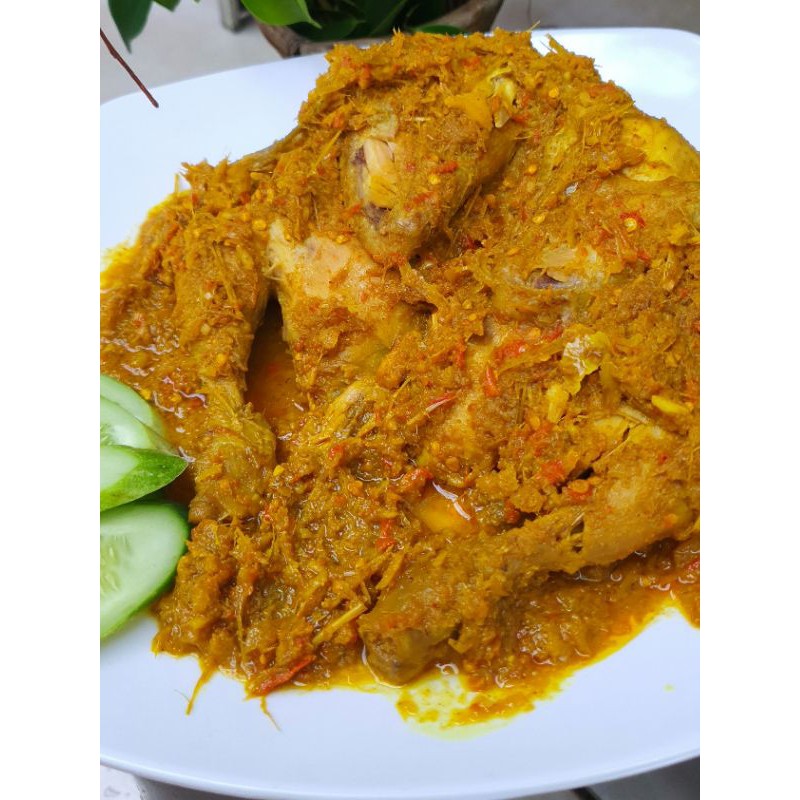 

Ayam betutu /1 ekor utuh / bisa potong 4 (ayam negeri)