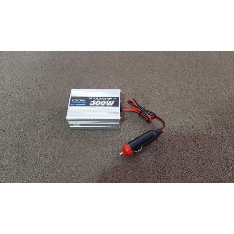 adaptor power suplay inverter 12v ke 220v step up penaik tegangan arus aki mobil 300w dc to ac