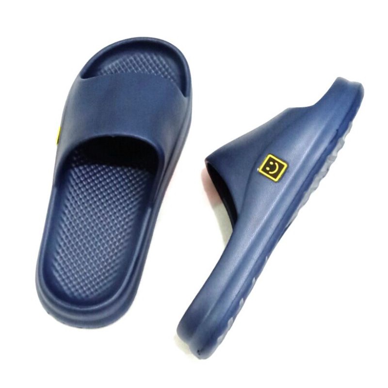 Sandal Cowok Hema Anti Slip Sendal Slop Rumah Nyaman Slop Pria Murah