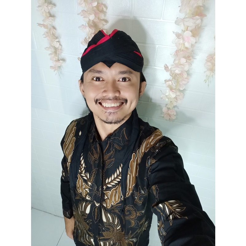 DARSA HITAM SM KEMEJA BATIK SOLO LENGAN PANJANG LAPIS FURING ATASAN BATIK PREMIUM MODERN KATUN HALUS CENDRAWASIH KUNING CENDRAWASIH UNGU WISAKA MERAH PARANG KAWIBAWAN PERMANA MERAH BANGAU LEMON PANJI LESMONO NAVY GUNARDO BIMO IJO GUNAWAN GURDO IJO NAGA