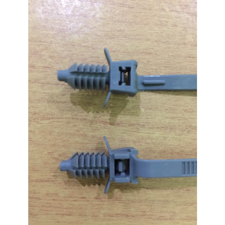 Klip kancing Cemara insulock to body Lubang 7 mm ORIGINAL