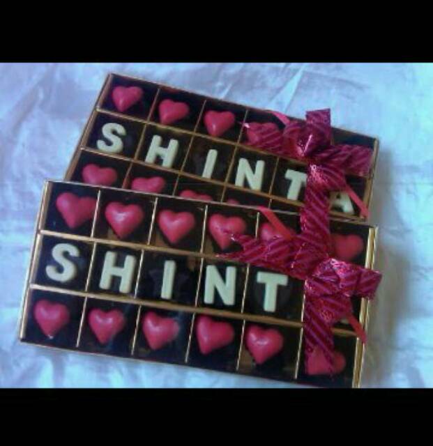 

Promo 7.7 jual coklat sekat 18 - hadiah wisuda - valentine - anniv - ultah