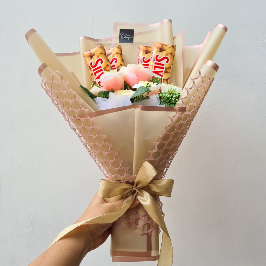 Buket Silverqueen | Buket Coklat | Buket Hadiah | Buket Wisuda | Buket Valentine