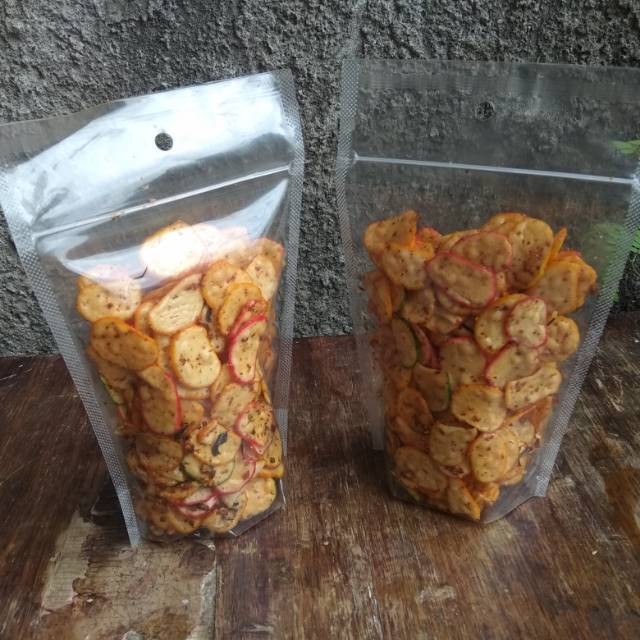 

Krupuk seblak pedas