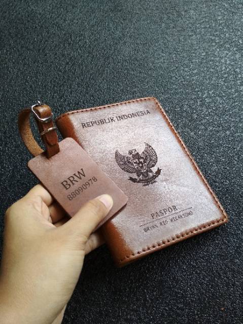 KOING PASPOR COVER PAKET PLUS KOPER TAG FREE BOX DAN CUSTOM NAMA
