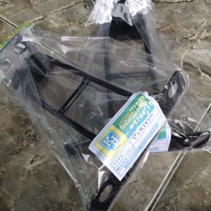 DUDUKAN PLAT NOMOR VIXION