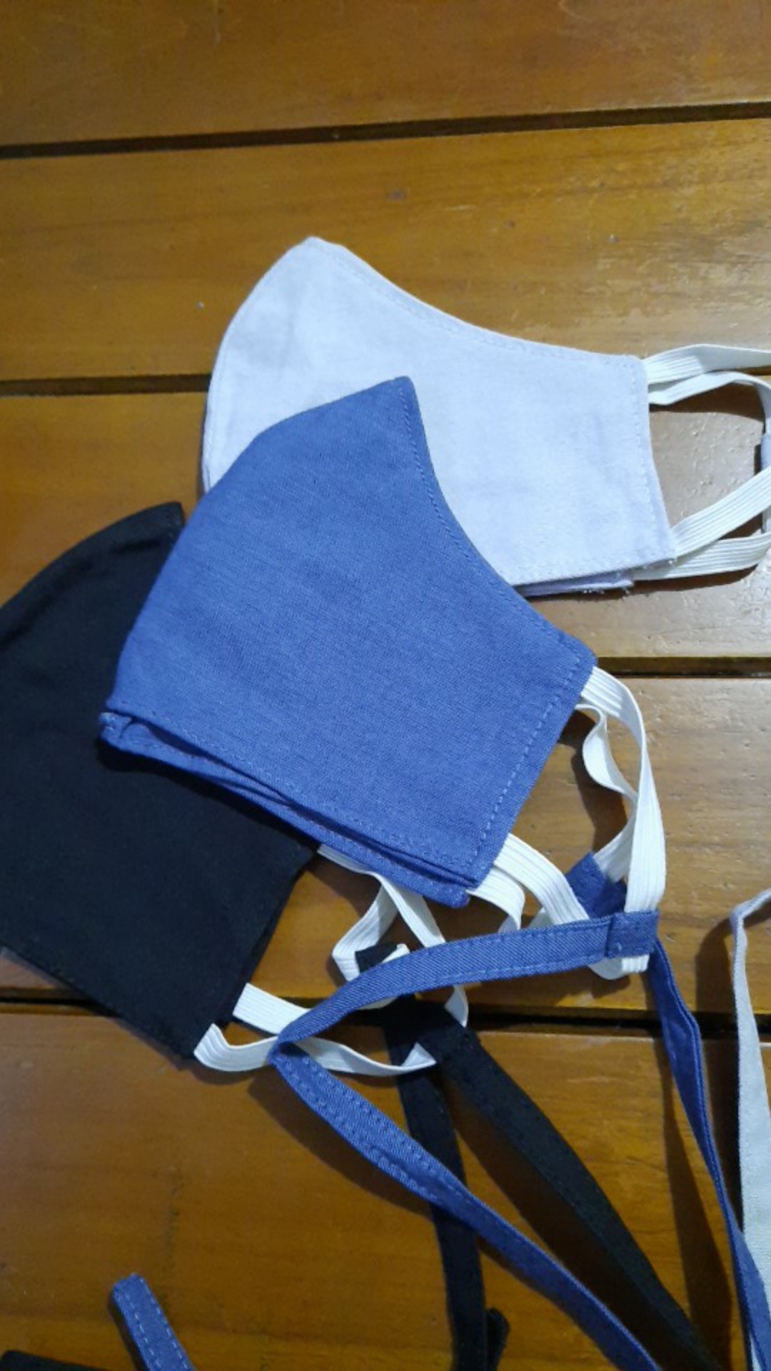 Azmeela Masker 1 Pack @ 3 Pcs (ada Tempat Tissue)