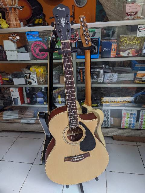 Stand Gitar Triple Lock Neck Import Quality Paladin