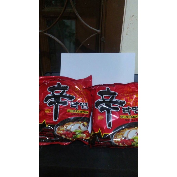 

PASTA-ANEKA- SHIN RAMYUM NONGSHIN 120GR -ANEKA-PASTA.