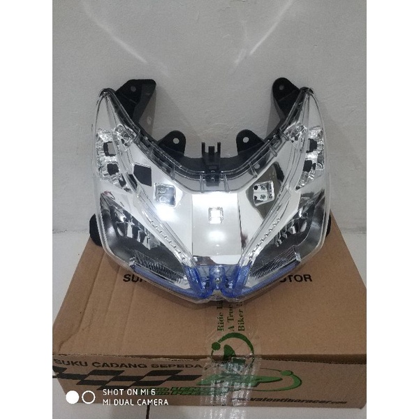 Reflektor lampu depan vario 110 fi esp stater halus (soket 3)