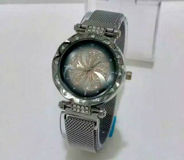 Jam Tangan Wanita Magnetik Motif Baling-Baling Hiasan